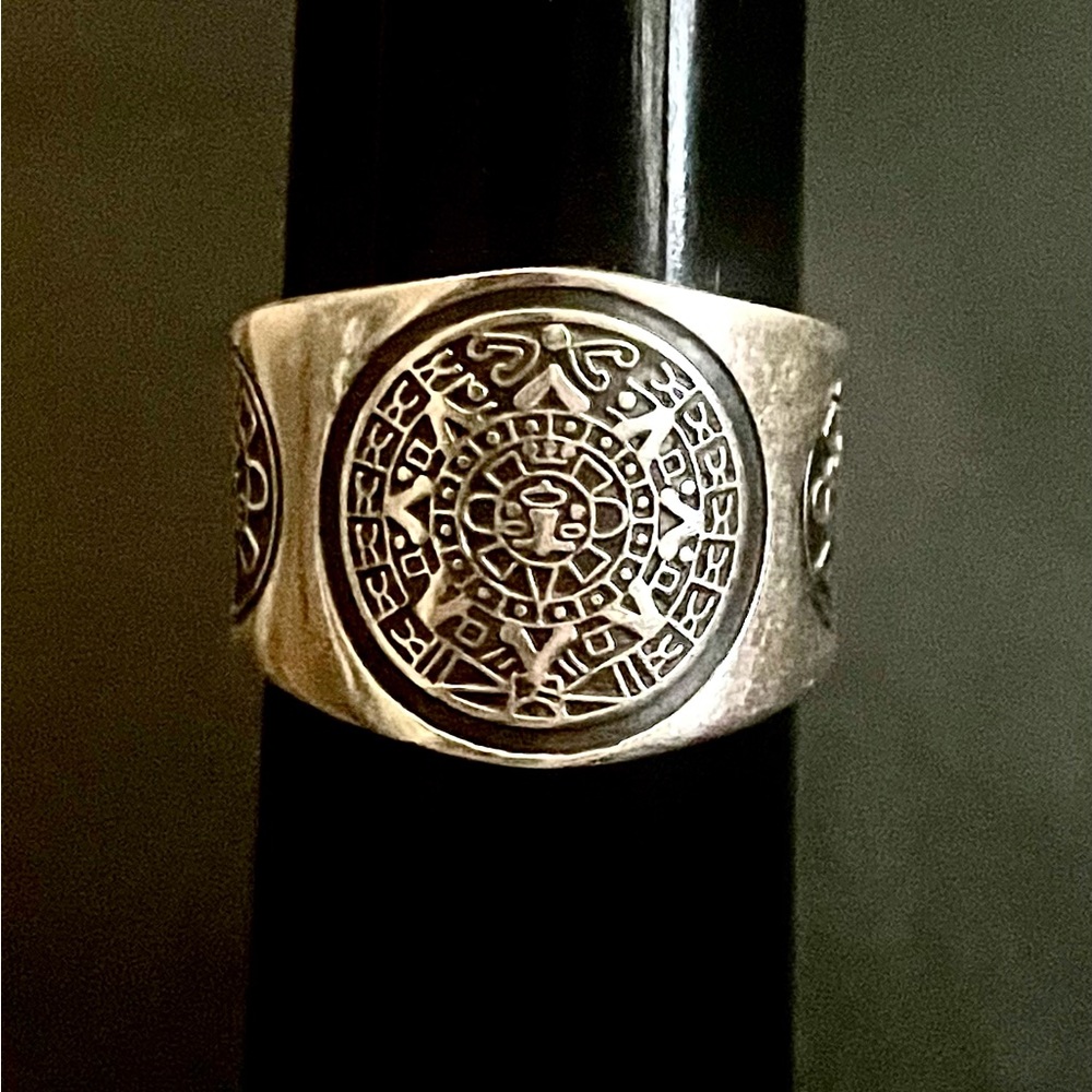 Vintage Sterling silver 925 Mexican Aztec Sun Symbol style ring 2